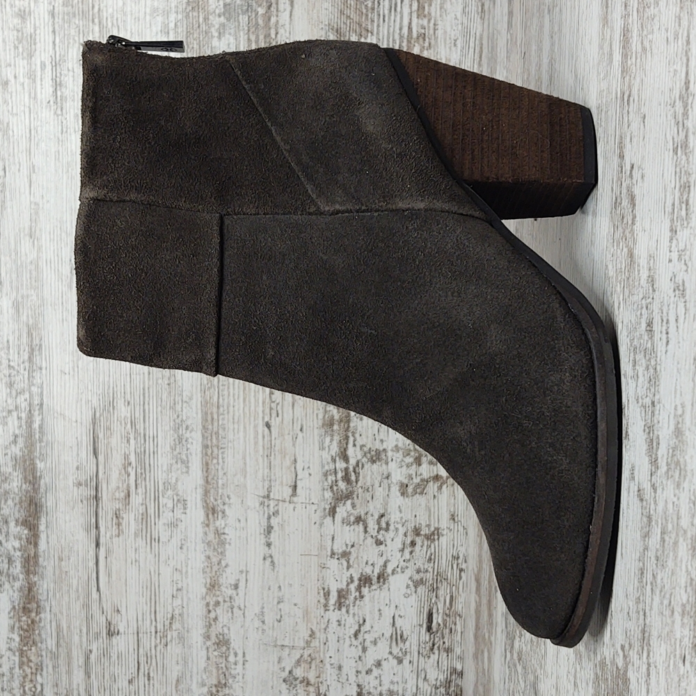 🟪Like New Arturo Chiang Hadley Gray Burnished Suede Booties